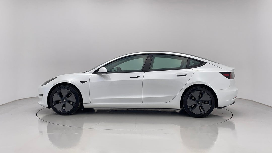 2021 Tesla Model 3 Standard Range Plus RWD, Automatic, 35875 km, Left Side View