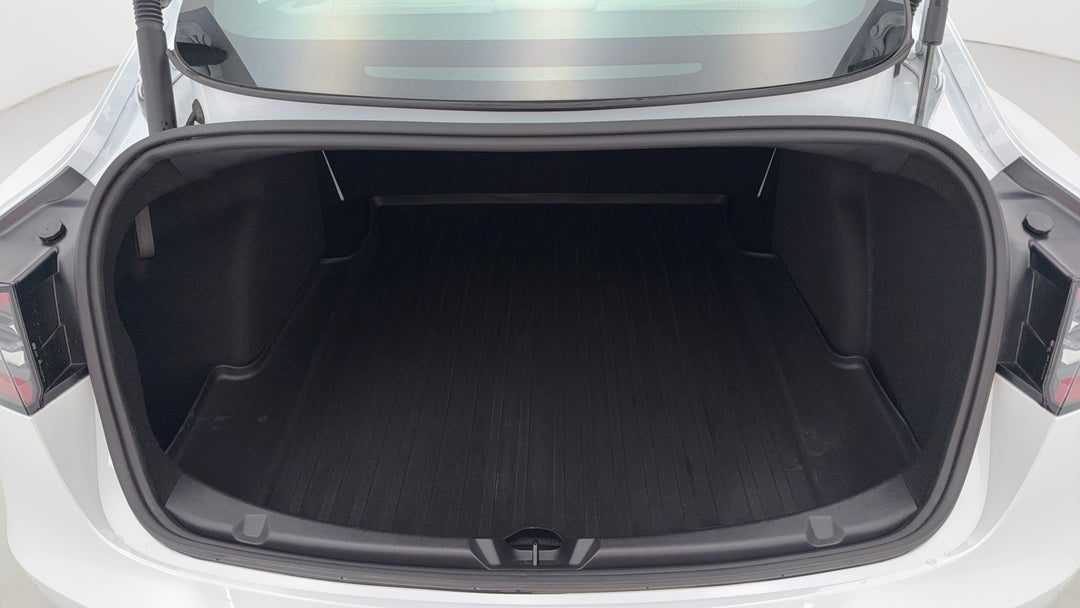 2021 Tesla Model 3 Standard Range Plus RWD, Automatic, 35875 km, Boot Inside View