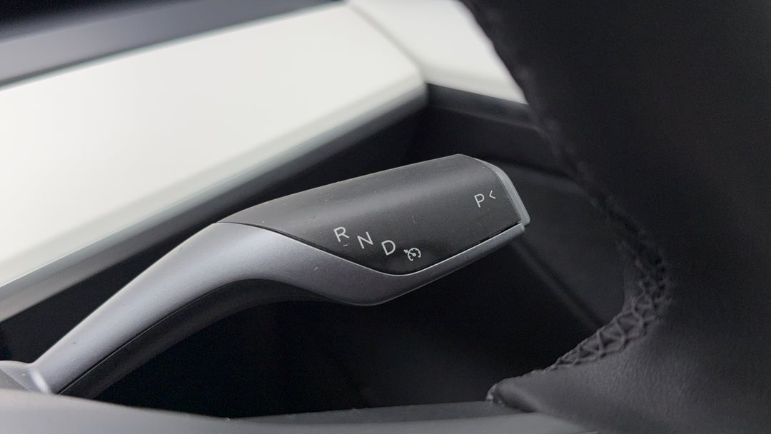 2021 Tesla Model 3 Standard Range Plus RWD, Automatic, 35875 km, Gear Lever 