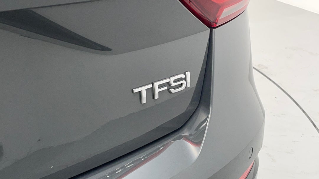 Badge (Boot Right Side)