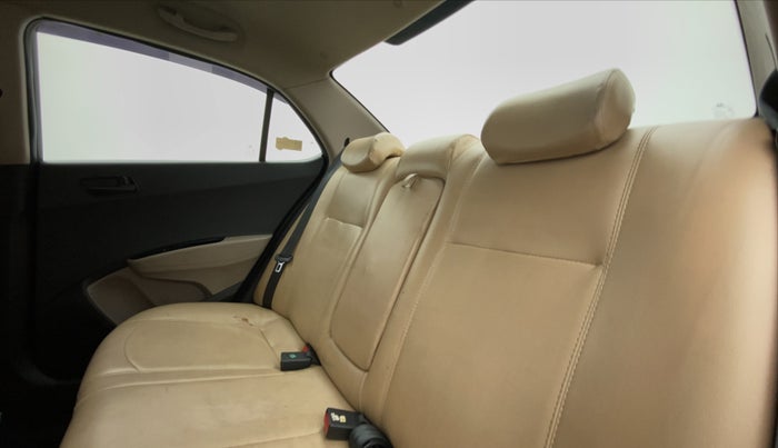 2017 Hyundai Xcent E PLUS, Petrol, Manual, 57,654 km, Right Side Rear Door Cabin