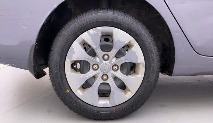 2017 Hyundai Xcent E PLUS, Petrol, Manual, 57,654 km, Right Rear Wheel