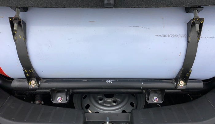 2017 Maruti Wagon R 1.0 LXI CNG, CNG, Manual, 68,574 km, Boot Inside