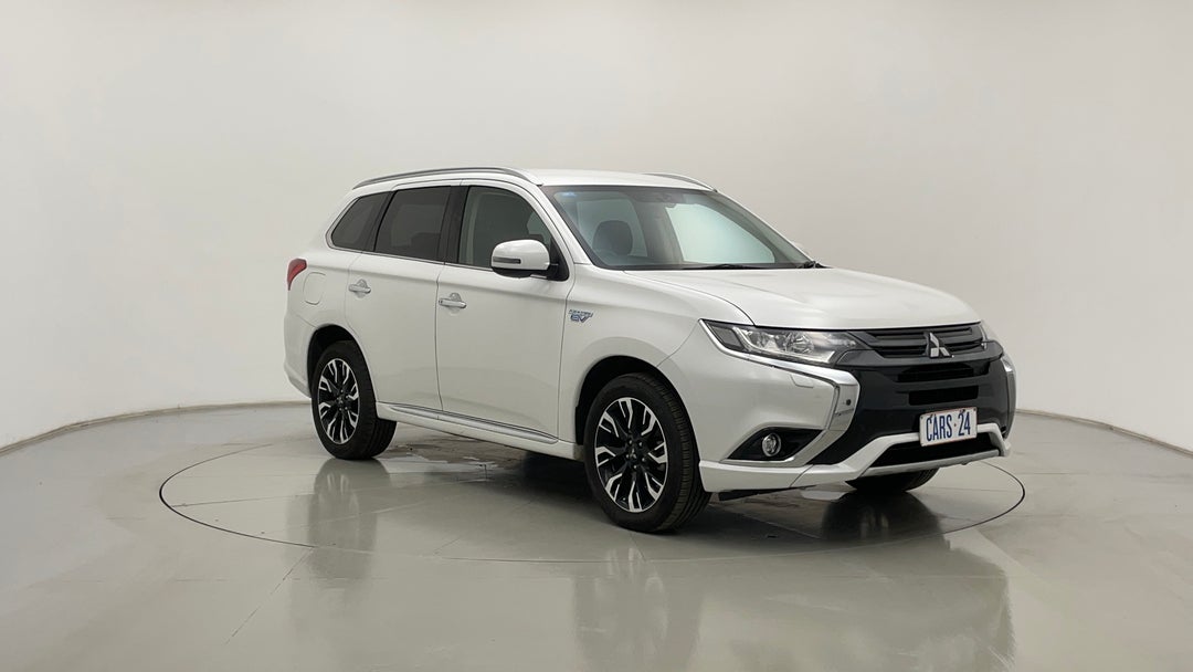 2017 Mitsubishi Outlander Ls Phev, Automatic, 140798 km, Right Front Diagonal (45- Degree) View
