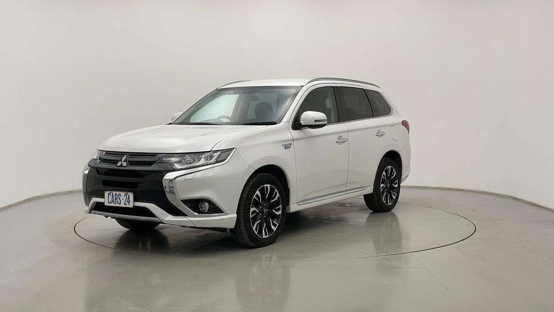 2017 Mitsubishi Outlander Ls Phev, Automatic, 140798 km, Left Front Diagonal (45- Degree) View
