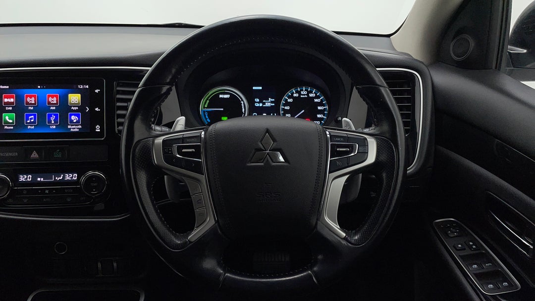 2017 Mitsubishi Outlander Ls Phev, Automatic, 140798 km, Steering Wheel Close-up