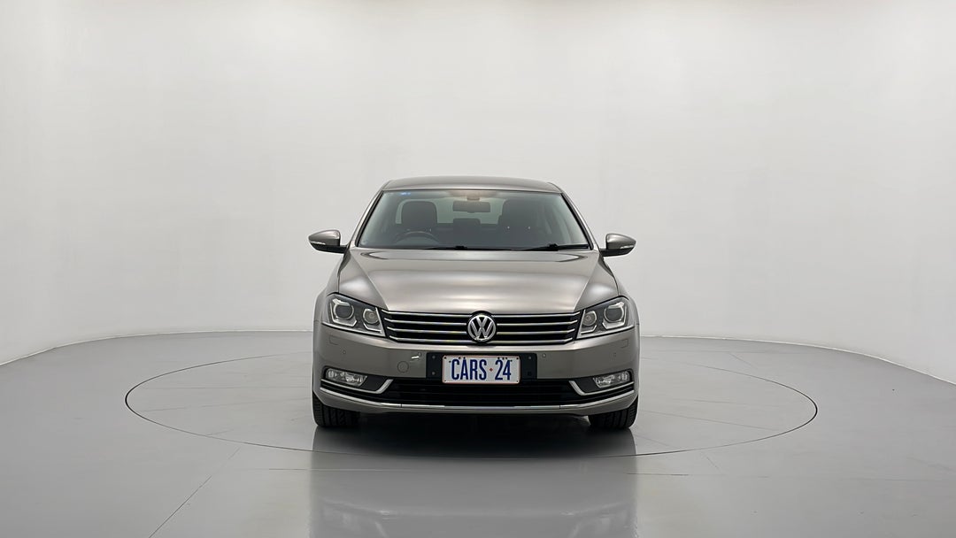 2014 Volkswagen Passat 118 Tsi, Automatic, 111884 km, Front View