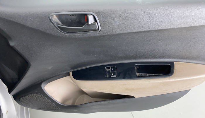 2014 Hyundai Xcent BASE 1.2, Petrol, Manual, 77,695 km, Driver Side Door Panels Control