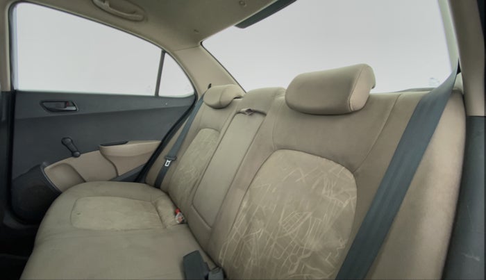 2014 Hyundai Xcent BASE 1.2, Petrol, Manual, 77,695 km, Right Side Rear Door Cabin