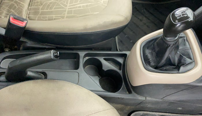 2014 Hyundai Xcent BASE 1.2, Petrol, Manual, 77,695 km, Gear Lever