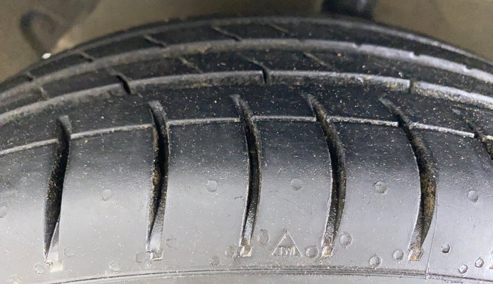 2014 Hyundai Xcent BASE 1.2, Petrol, Manual, 77,695 km, Left Front Tyre Tread