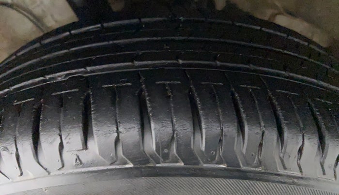 2011 Toyota Etios V, Petrol, Manual, 54,045 km, Left Rear Tyre Tread