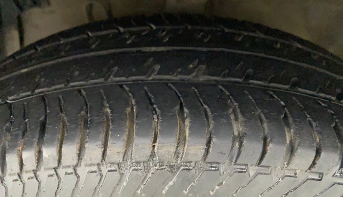 2012 Maruti Swift Dzire VXI, Petrol, Manual, 48,748 km, Left Front Tyre Tread