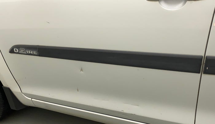 2012 Maruti Swift Dzire VXI, Petrol, Manual, 48,748 km, Front passenger door - Slightly dented
