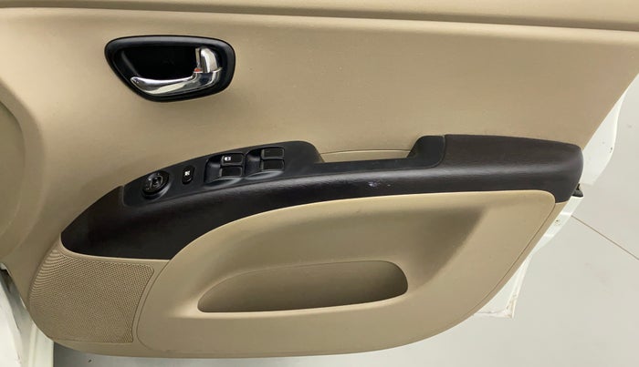 2011 Hyundai i10 SPORTZ 1.2 KAPPA2, Petrol, Manual, 63,670 km, Driver Side Door Panels Control