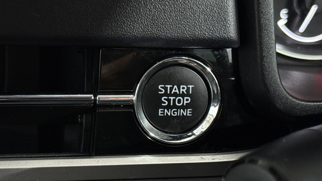 2023 Mitsubishi Outlander Aspire 7 Seat (2WD), Automatic, 27743 km, Keyless / Button Start