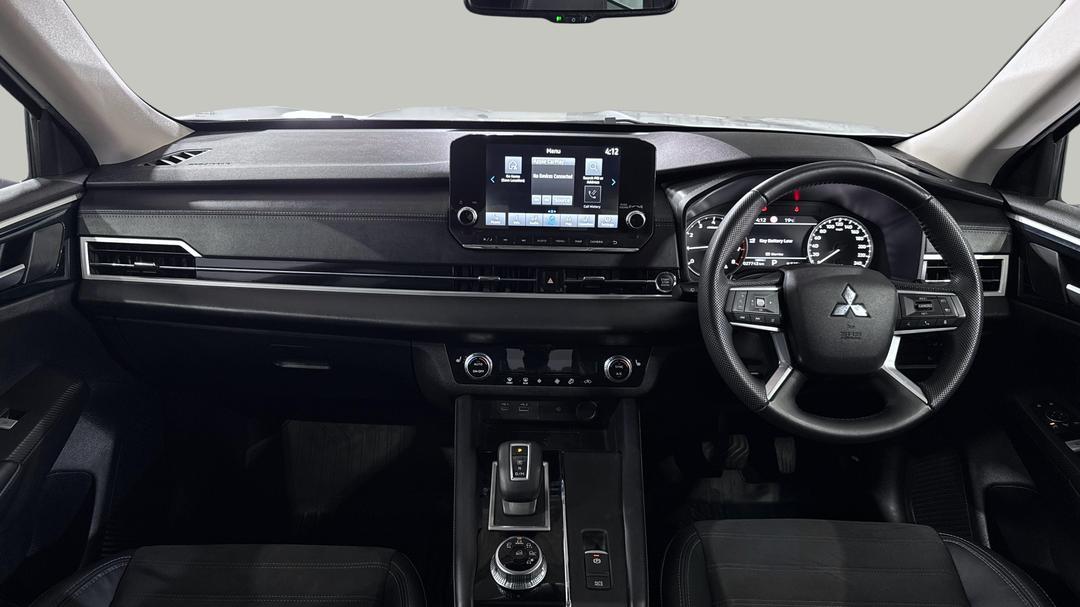2023 Mitsubishi Outlander Aspire 7 Seat (2WD), Automatic, 27743 km, Dashboard View