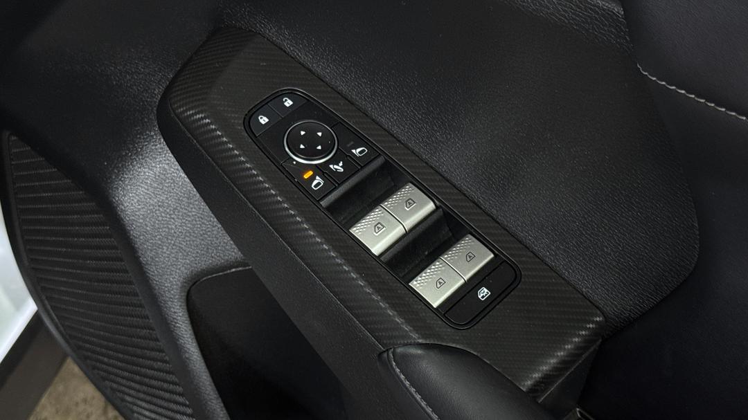 2023 Mitsubishi Outlander Aspire 7 Seat (2WD), Automatic, 27743 km, Drivers Side Door Panel Controls