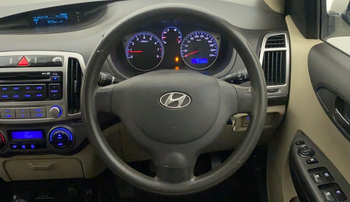 2012 Hyundai i20 MAGNA 1.2, Petrol, Manual, 54,639 km, Steering Wheel Close Up