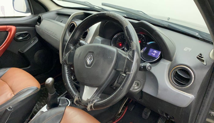 2018 Renault Duster 85 PS RXS MT DIESEL, Diesel, Manual, 73,676 km, Steering wheel - Steering cover is minor torn
