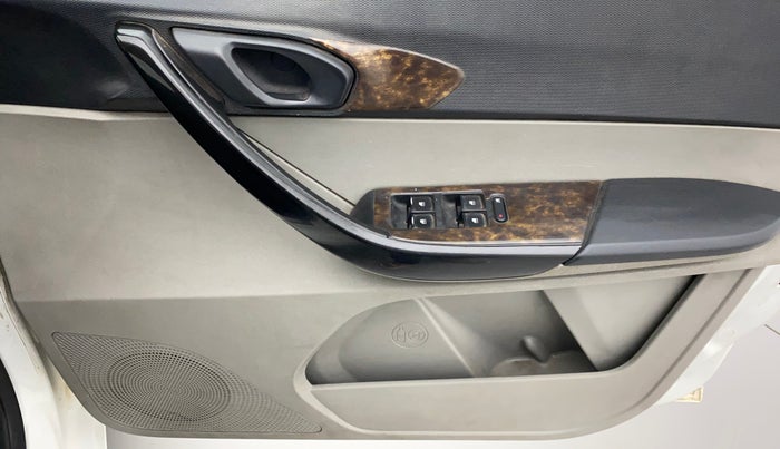 2017 Tata Tiago XM PETROL, Petrol, Manual, 82,750 km, Driver Side Door Panels Control