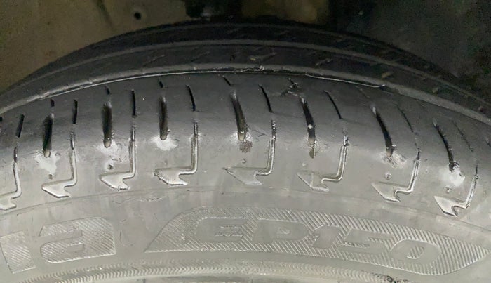 2019 Maruti IGNIS ZETA 1.2, Petrol, Manual, 37,093 km, Right Front Tyre Tread