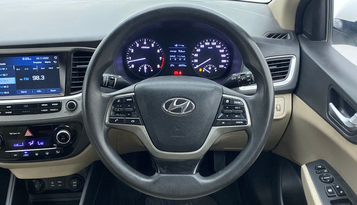 2018 Hyundai Verna 1.6 SX VTVT, Petrol, Manual, 68,474 km, Steering Wheel Close Up