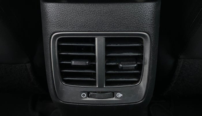 2018 Hyundai Verna 1.6 SX VTVT, Petrol, Manual, 68,474 km, Rear AC Vents