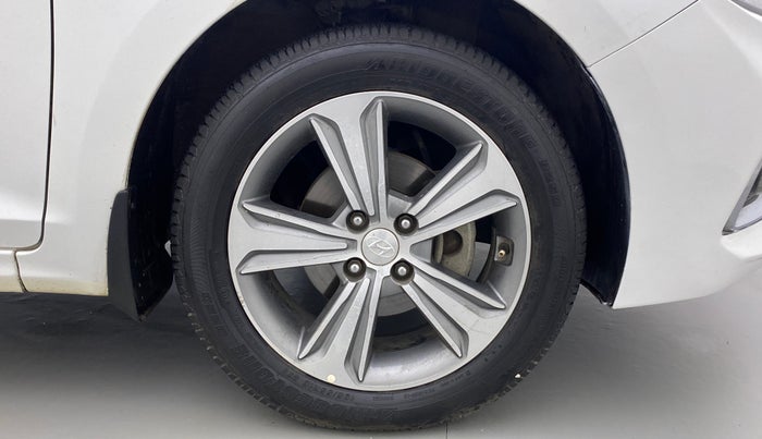 2018 Hyundai Verna 1.6 SX VTVT, Petrol, Manual, 68,474 km, Right Front Wheel