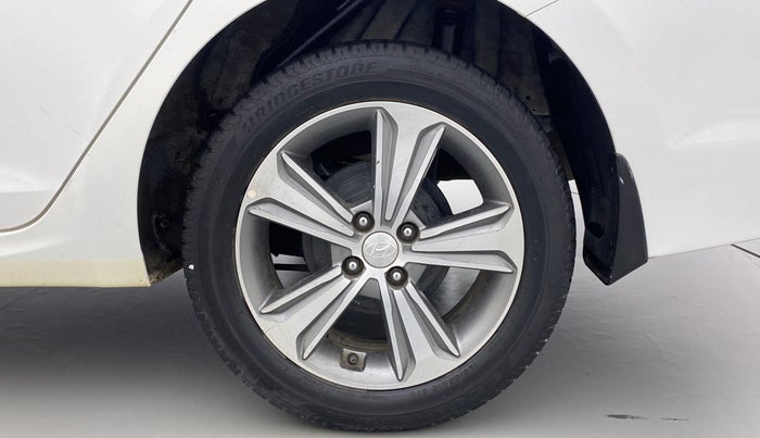 2018 Hyundai Verna 1.6 SX VTVT, Petrol, Manual, 68,474 km, Left Rear Wheel