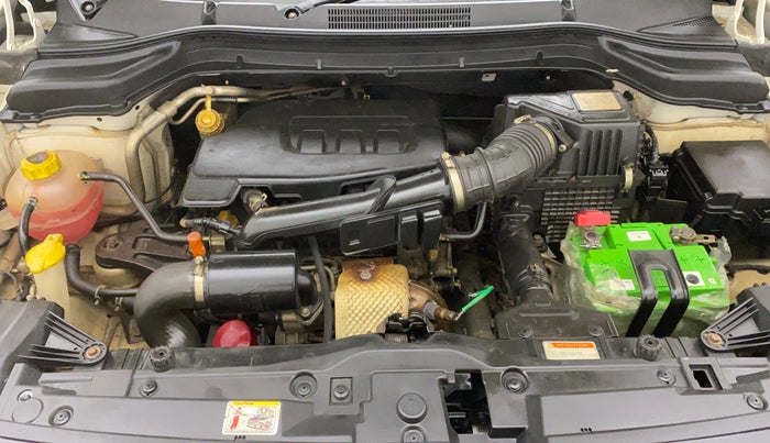 2019 Mahindra XUV300 W6 1.2 PETROL, Petrol, Manual, 58,334 km, Open Bonet