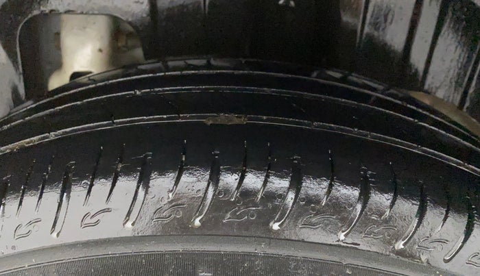 2019 Mahindra XUV300 W6 1.2 PETROL, Petrol, Manual, 58,334 km, Left Rear Tyre Tread