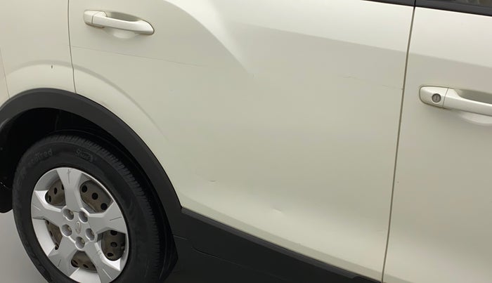 2019 Mahindra XUV300 W6 1.2 PETROL, Petrol, Manual, 58,334 km, Right rear door - Minor scratches