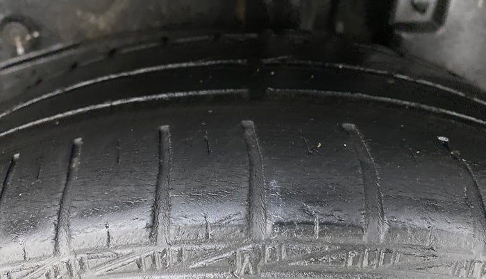 2013 Toyota Etios G, Petrol, Manual, 46,954 km, Left Rear Tyre Tread