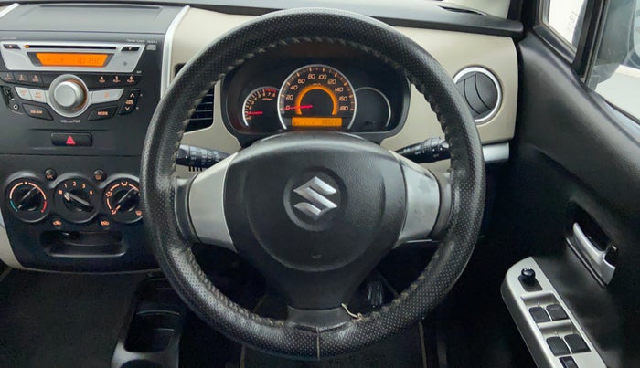 2015 Maruti Wagon R 1.0 VXI, Petrol, Manual, 39,581 km, Steering Wheel Close Up