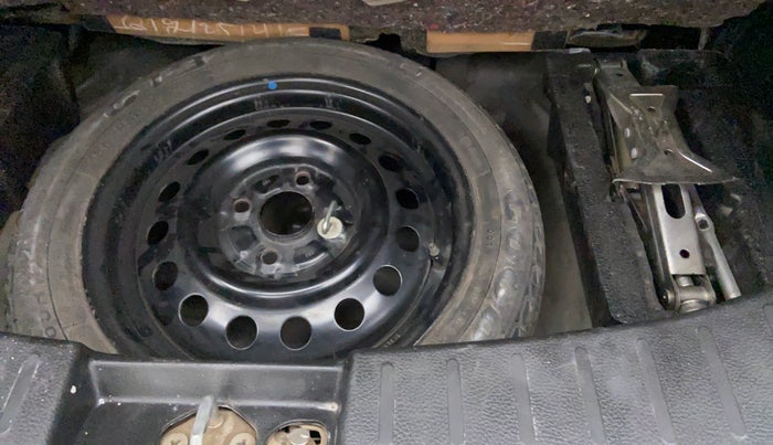 2015 Maruti Wagon R 1.0 VXI, Petrol, Manual, 39,581 km, Spare Tyre