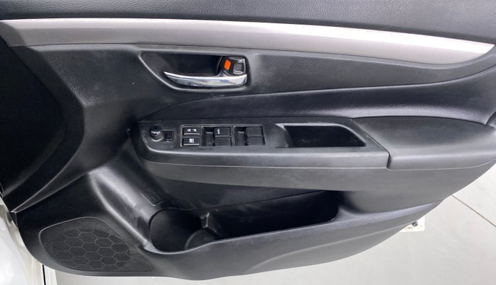2018 Maruti Ciaz 1.4 S, Petrol, Manual, 54,898 km, Driver Side Door Panels Control