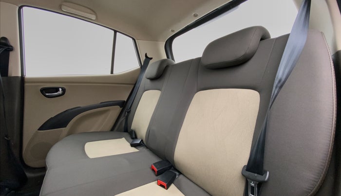 2013 Hyundai i10 SPORTZ 1.2 AT KAPPA2, Petrol, Automatic, 22,505 km, Right Side Rear Door Cabin View