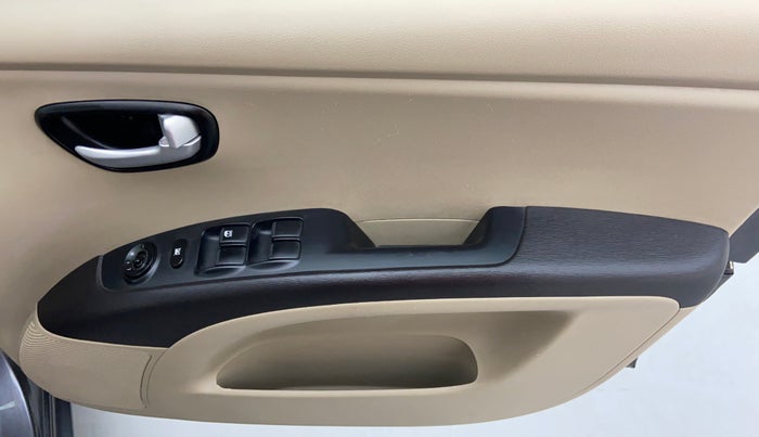 2013 Hyundai i10 SPORTZ 1.2 AT KAPPA2, Petrol, Automatic, 22,505 km, Driver Side Door Panels Control