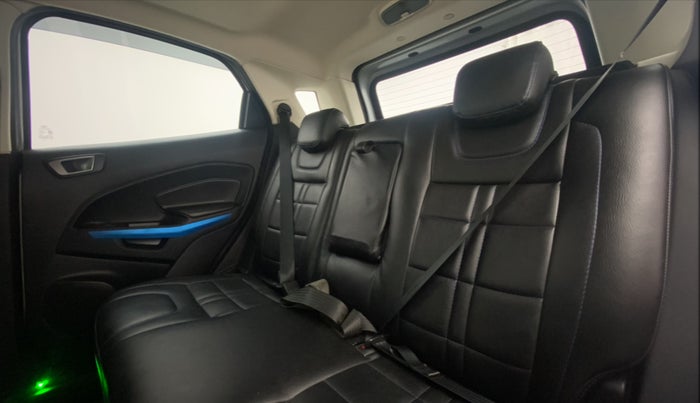 2019 Ford Ecosport 1.5 TITANIUM SIGNATURE TI VCT (SUNROOF), Petrol, Manual, 17,369 km, Right Side Rear Door Cabin