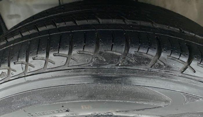 2017 Toyota Etios GD, Diesel, Manual, 55,260 km, Left Front Tyre Tread