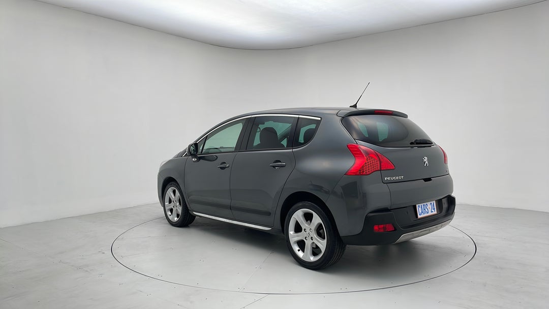 Left Back Diagonal (45- Degree) View