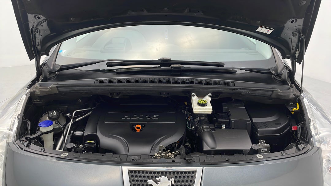 Open Bonnet (Engine)