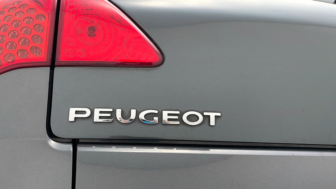 Badge (Boot Left Side)