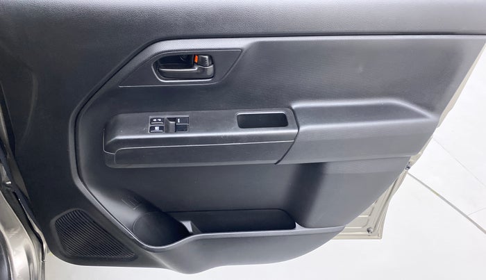 2020 Maruti New Wagon-R LXI 1.0, Petrol, Manual, 5,102 km, Driver Side Door Panels Control