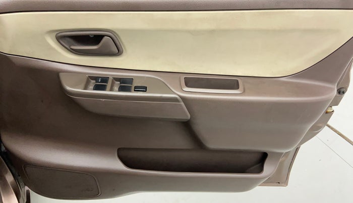 2010 Maruti Zen Estilo VXI, Petrol, Manual, 38,748 km, Driver Side Door Panels Controls