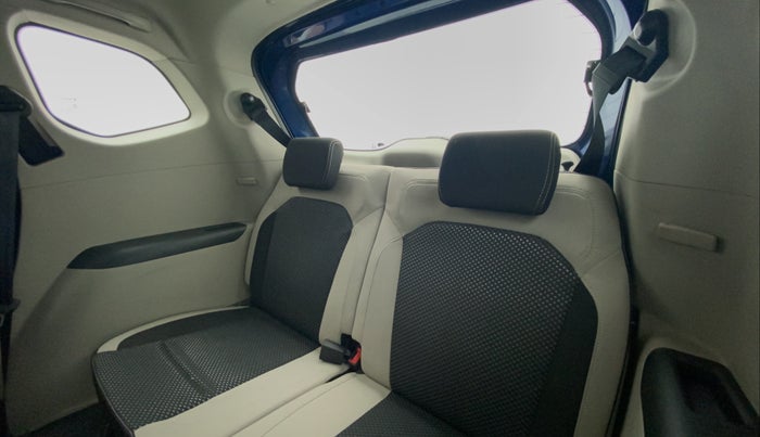 2019 Renault TRIBER 1.0 RXZ, Petrol, Manual, 13,772 km, Third Seat Row ( optional )