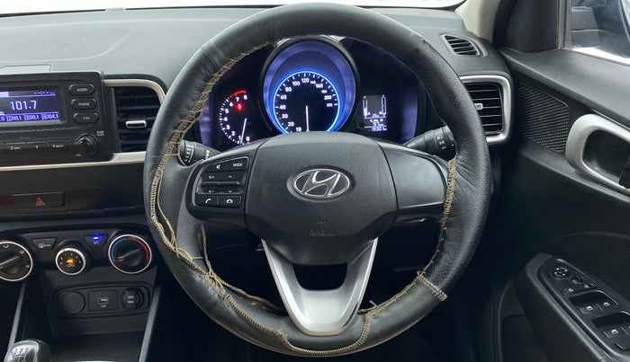 2021 Hyundai VENUE S 1.2, Petrol, Manual, 19,301 km, Steering Wheel Close Up