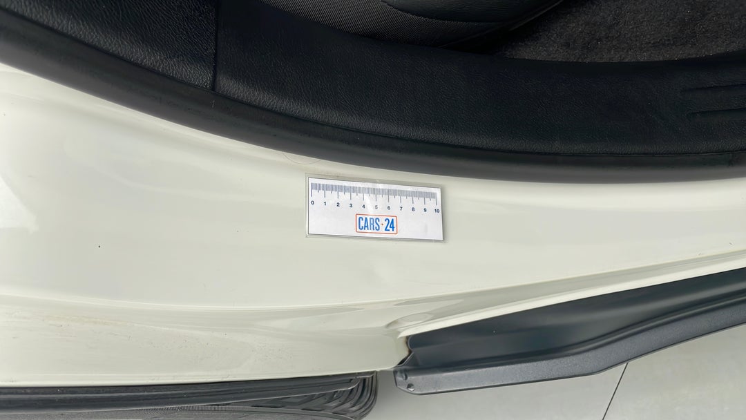 Door Sills Rear RHS Dent