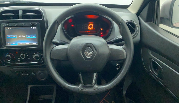 2018 Renault Kwid 1.0 RXT Opt, Petrol, Manual, 71,630 km, Steering Wheel Close-up